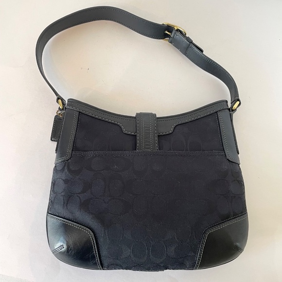Coach Black Signature Canvas Slim Hamptons Hobo Bag 11058 - Picture 2 of 13